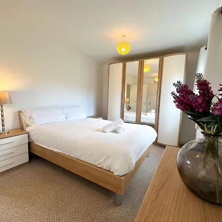 Aidan House By Blue Skies Holiday home