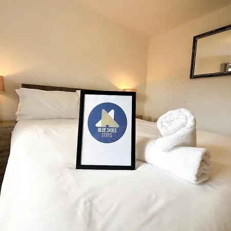 Aidan House By Blue Skies مدليسبره